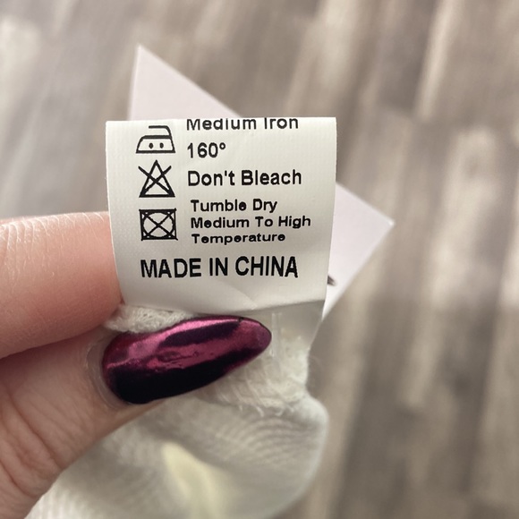 NEW Leopard Long Sleeve Waffle Knit - Picture 10 of 17